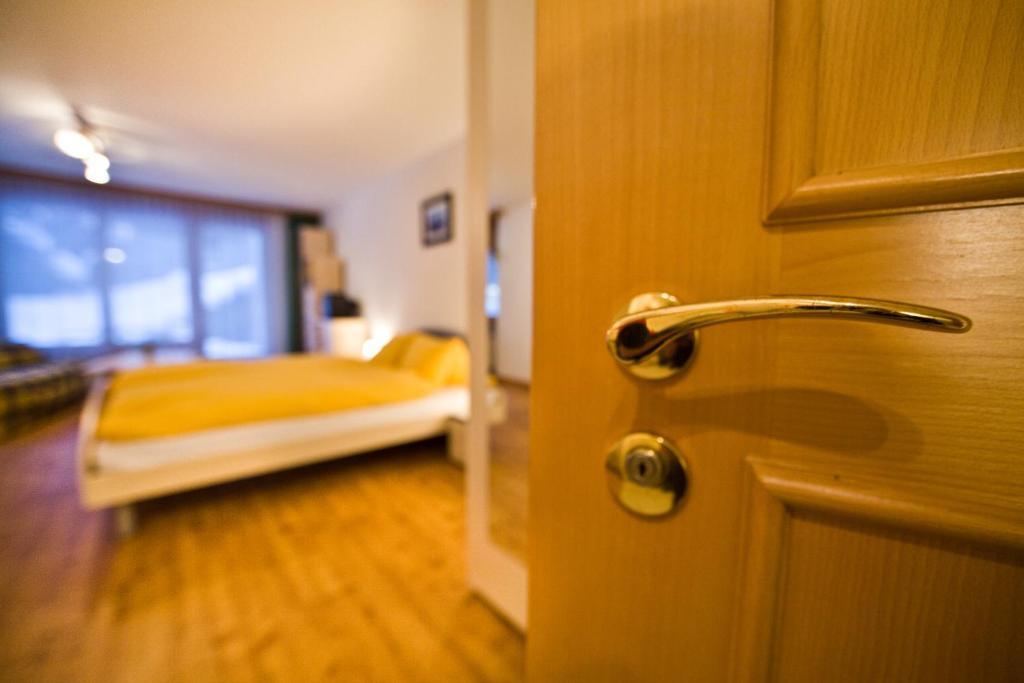 Haus Perelia C Lägenhet Zermatt Rum bild
