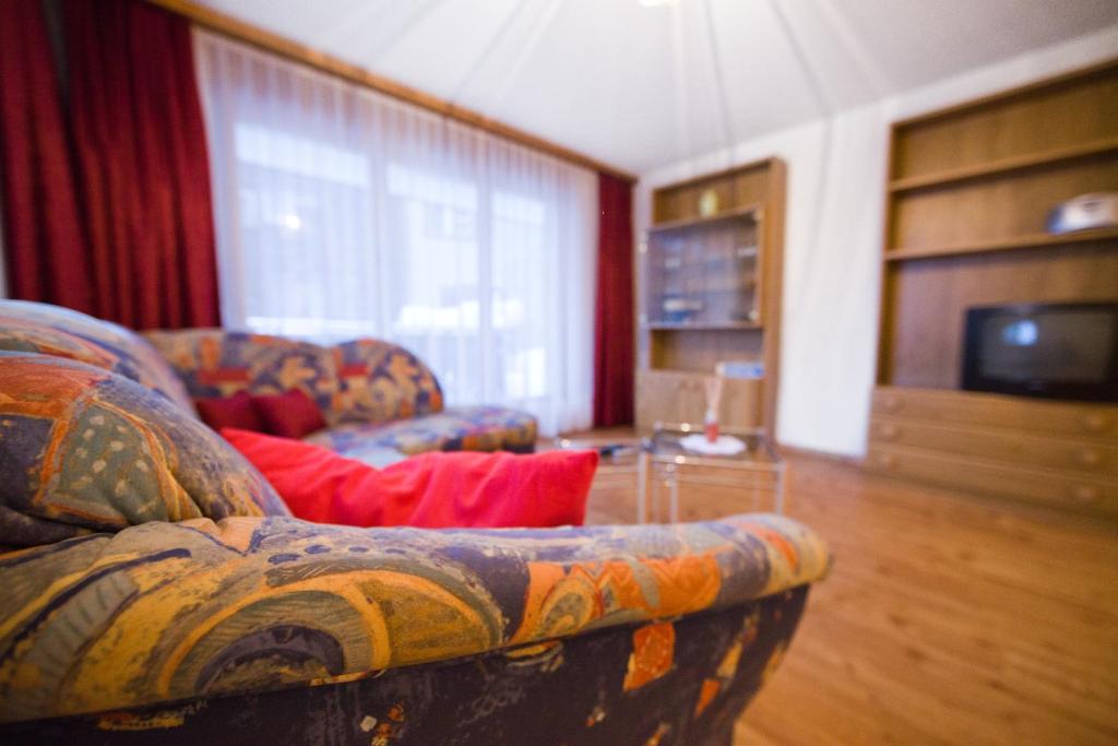 Haus Perelia C Lägenhet Zermatt Rum bild