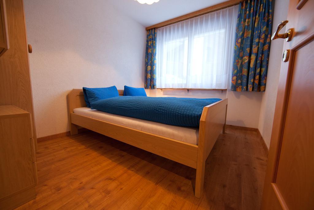 Haus Perelia C Lägenhet Zermatt Rum bild